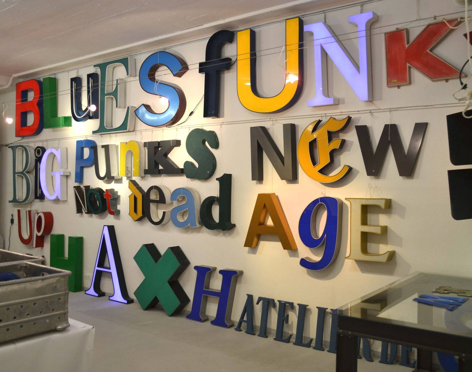 prix enseigne lumineuse frejus saint raphael puget 83