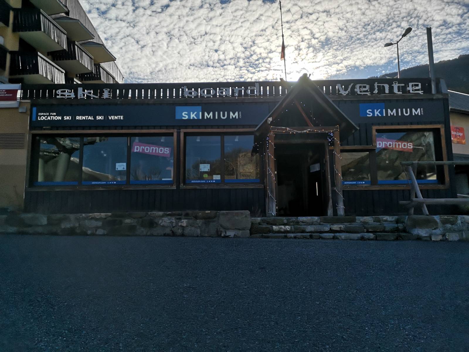 Fabrication d'enseignes lumineuses néon ou LED Puget-sur-Argens Var