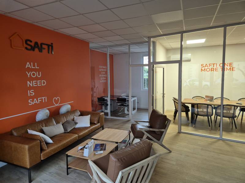 Enseigne pour agence immobilière à Saint-Raphaël dans le var