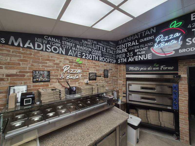 Enseignes et Décoration intérieure Pizzéria à Sainte-Maxime dans le Var