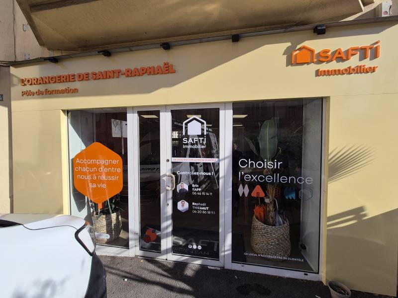 Enseigne pour agence immobilière à Saint-Raphaël dans le var