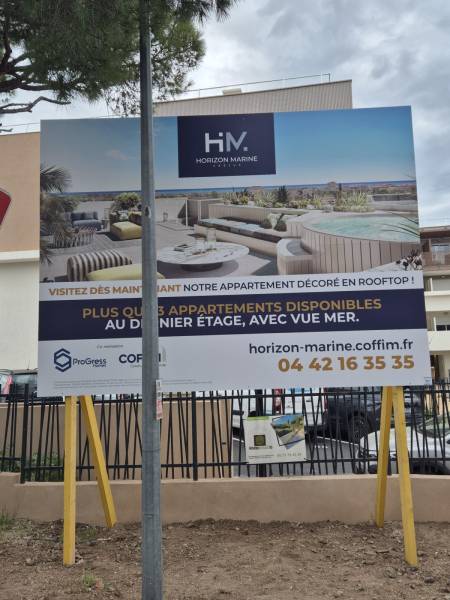 Panneau promoteurs immobiliers à Saint-Raphaël dans le var