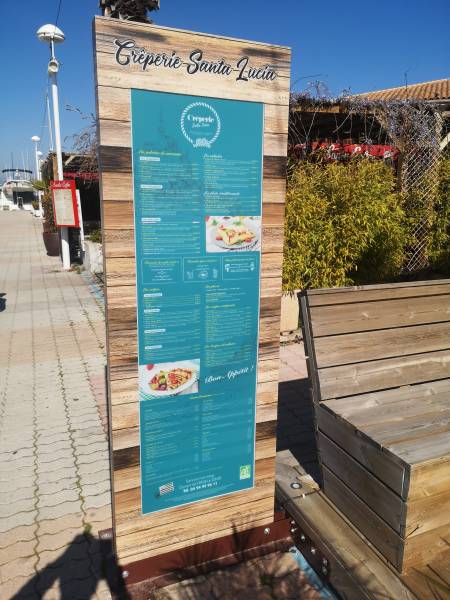 Réalisations de totems lumineux ou non sur Fréjus dans le var et ses départements voisins