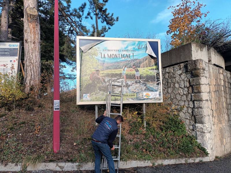 Prix panneau affichage 4x3 Alpes-de-Haute-Provence et Var