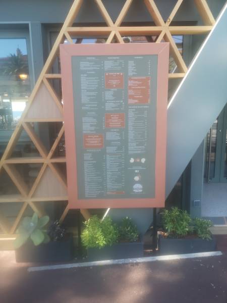 caisson lumineux restaurant